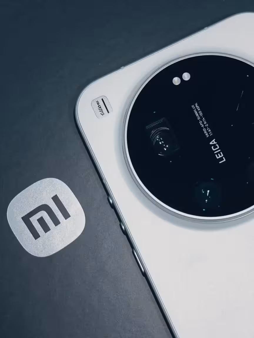 Xiaomi 17 Ultra & OnePlus 12